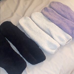 3 pairs fuzzy socks